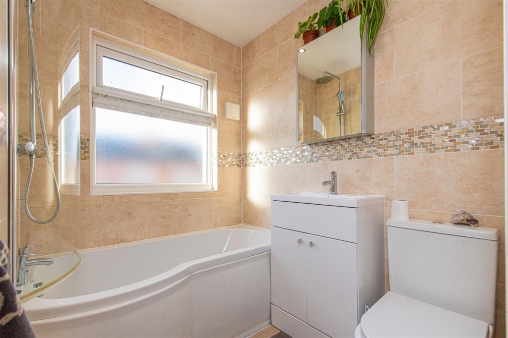 Images for Milton Street, Higham Ferrers EAID:oscarjamesapi BID:8