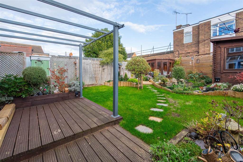 Images for Milton Street, Higham Ferrers EAID:oscarjamesapi BID:8