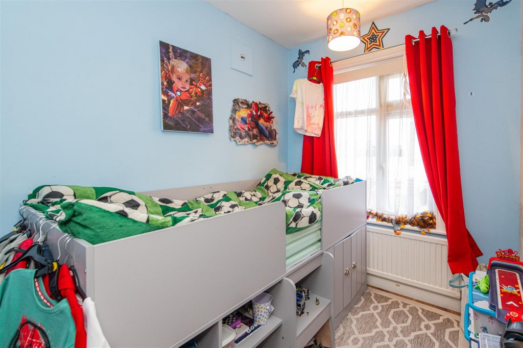 Images for Milton Street, Higham Ferrers EAID:oscarjamesapi BID:8