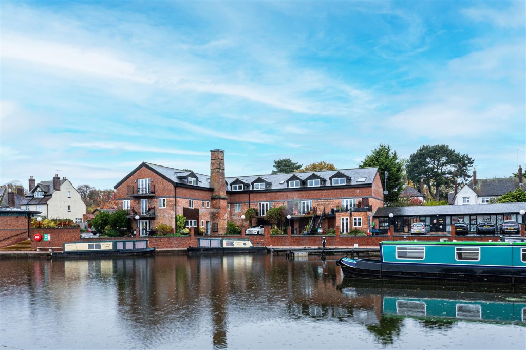Images for Canalside, Market Harborough EAID:oscarjamesapi BID:5