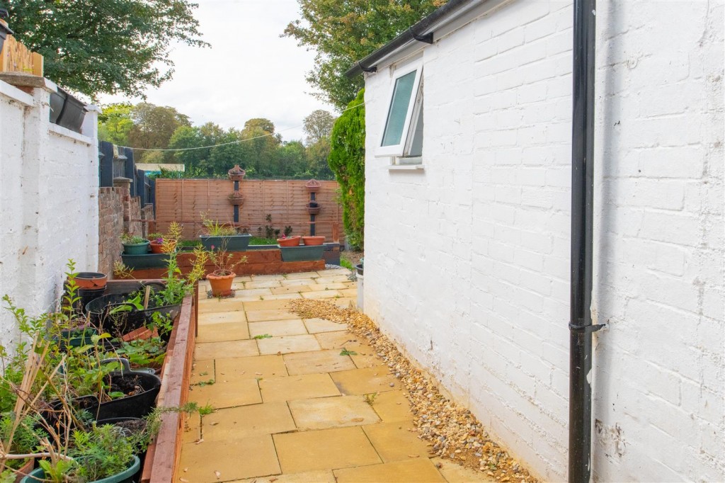 Images for Spencer Road, Rushden EAID:oscarjamesapi BID:8