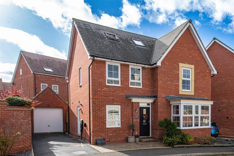 Lydden Close, Burton Latimer - EAID:oscarjamesapi, BID:3