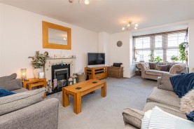 Images for Lydden Close, Burton Latimer