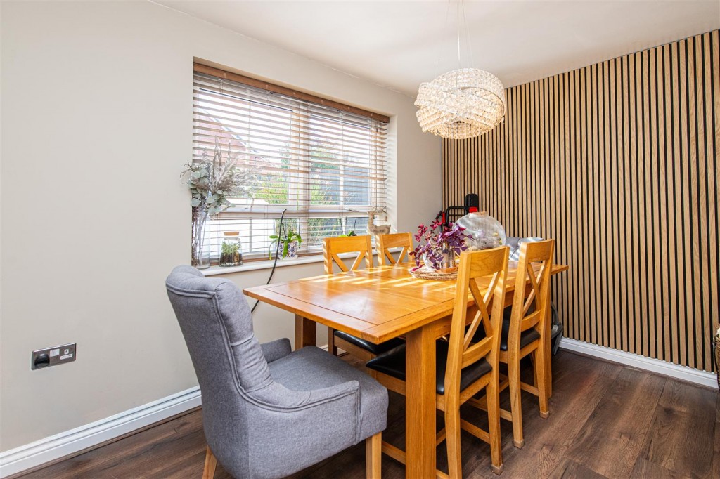 Images for Lydden Close, Burton Latimer EAID:oscarjamesapi BID:3