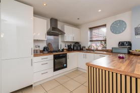 Images for Lydden Close, Burton Latimer