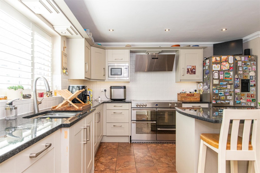 Images for Deenethorpe Village, East Northamptonshire EAID:oscarjamesapi BID:4