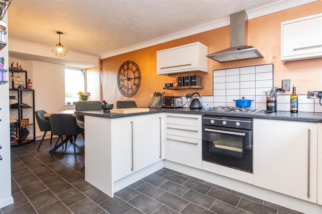 Images for Kingsthorpe Avenue, Corby EAID:oscarjamesapi BID:4