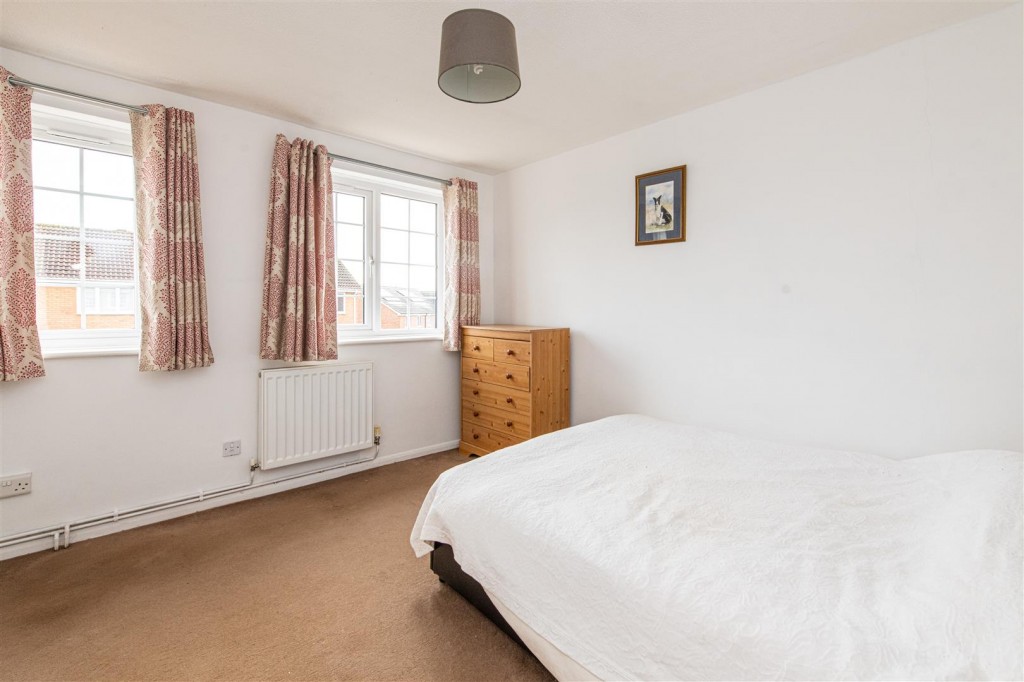 Images for Diana Way, Burton Latimer EAID:oscarjamesapi BID:3