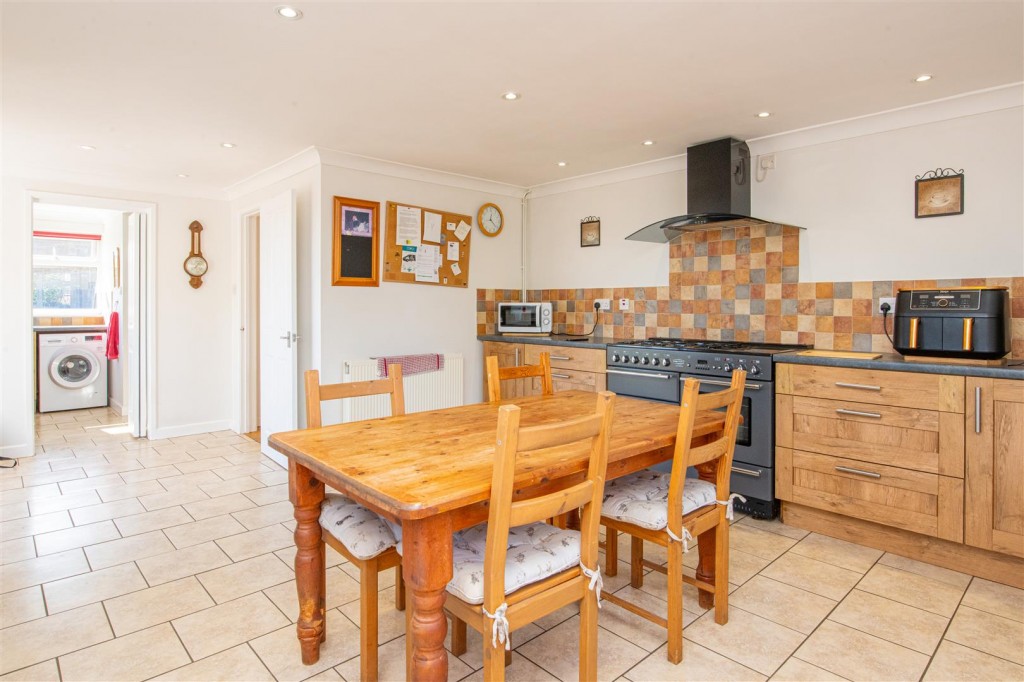 Images for Bancroft Road, Cottingham, Market Harborough EAID:oscarjamesapi BID:5