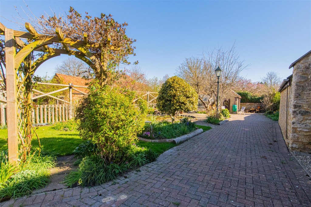 Images for Main Street, Sudborough, Kettering EAID:oscarjamesapi BID:2