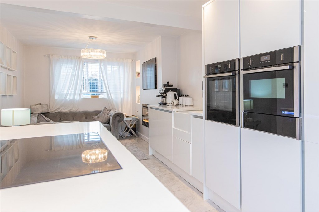 Images for Blackwell Hill, Northampton EAID:oscarjamesapi BID:1