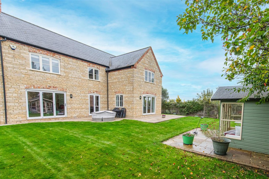 Images for Avenue Farm Close, Gretton EAID:oscarjamesapi BID:4