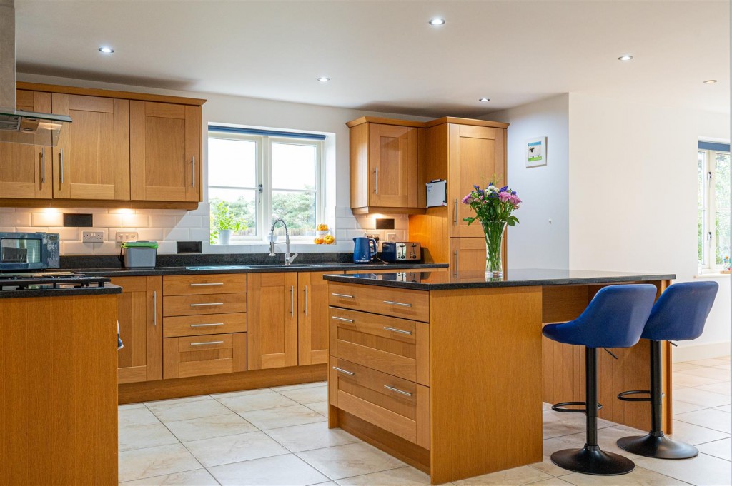 Images for Avenue Farm Close, Gretton EAID:oscarjamesapi BID:4