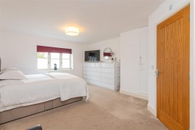 Images for Avenue Farm Close, Gretton