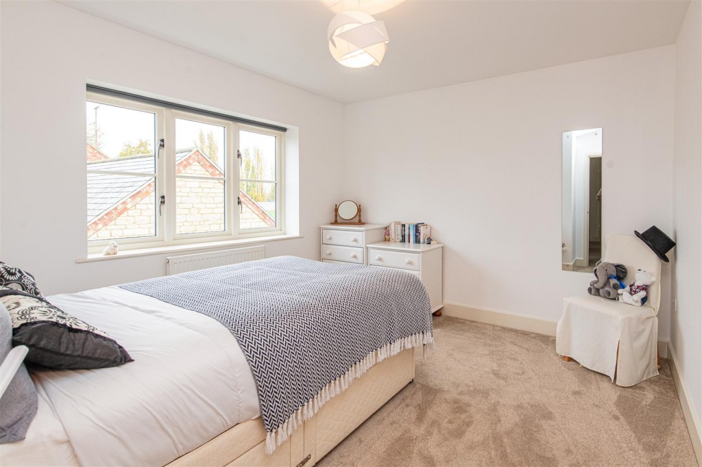 Images for Avenue Farm Close, Gretton EAID:oscarjamesapi BID:4