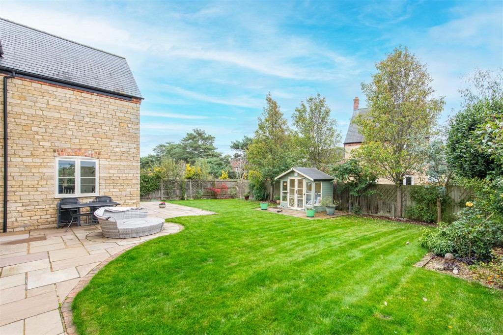 Images for Avenue Farm Close, Gretton EAID:oscarjamesapi BID:4