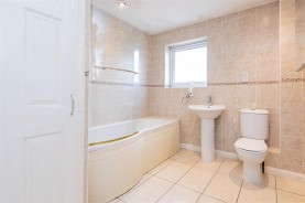 Images for Glastonbury Close, Kettering