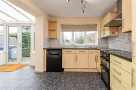 Images for Glastonbury Close, Kettering