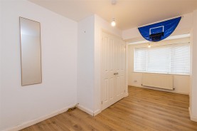 Images for Glastonbury Close, Kettering