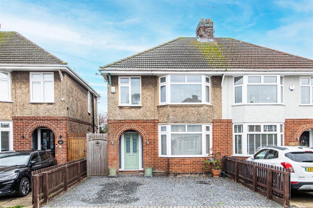 Images for Woodlands Avenue, Corby EAID:oscarjamesapi BID:2