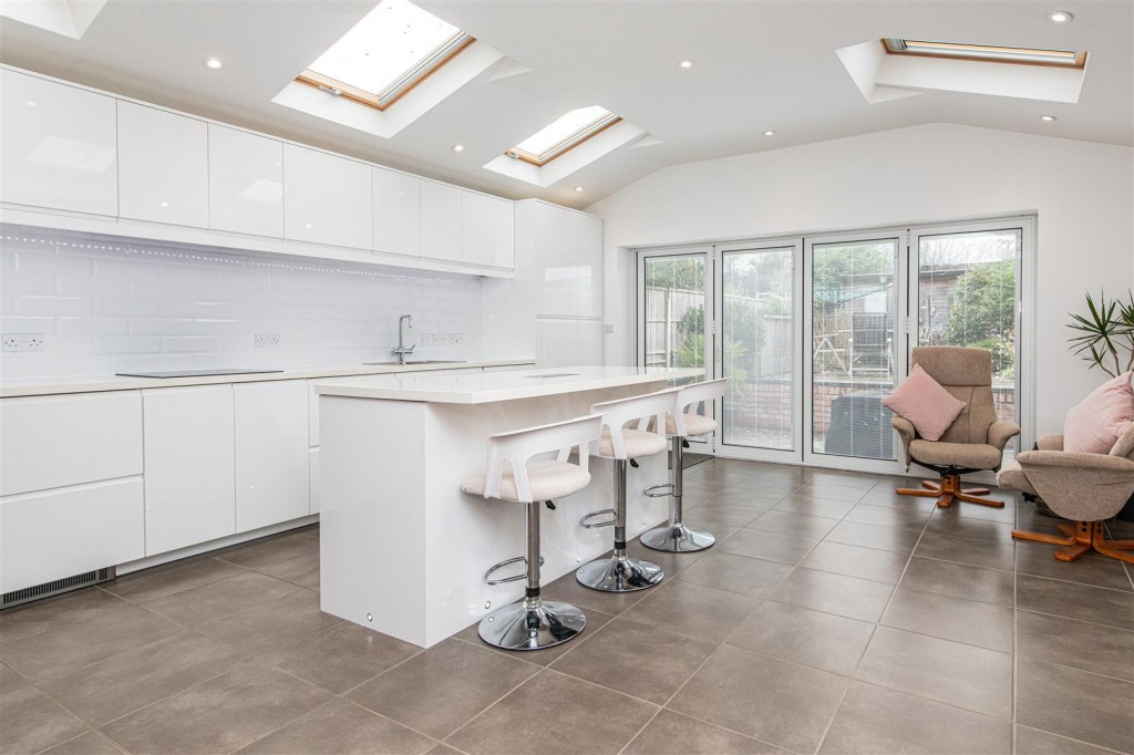 Images for Woodlands Avenue, Corby EAID:oscarjamesapi BID:2