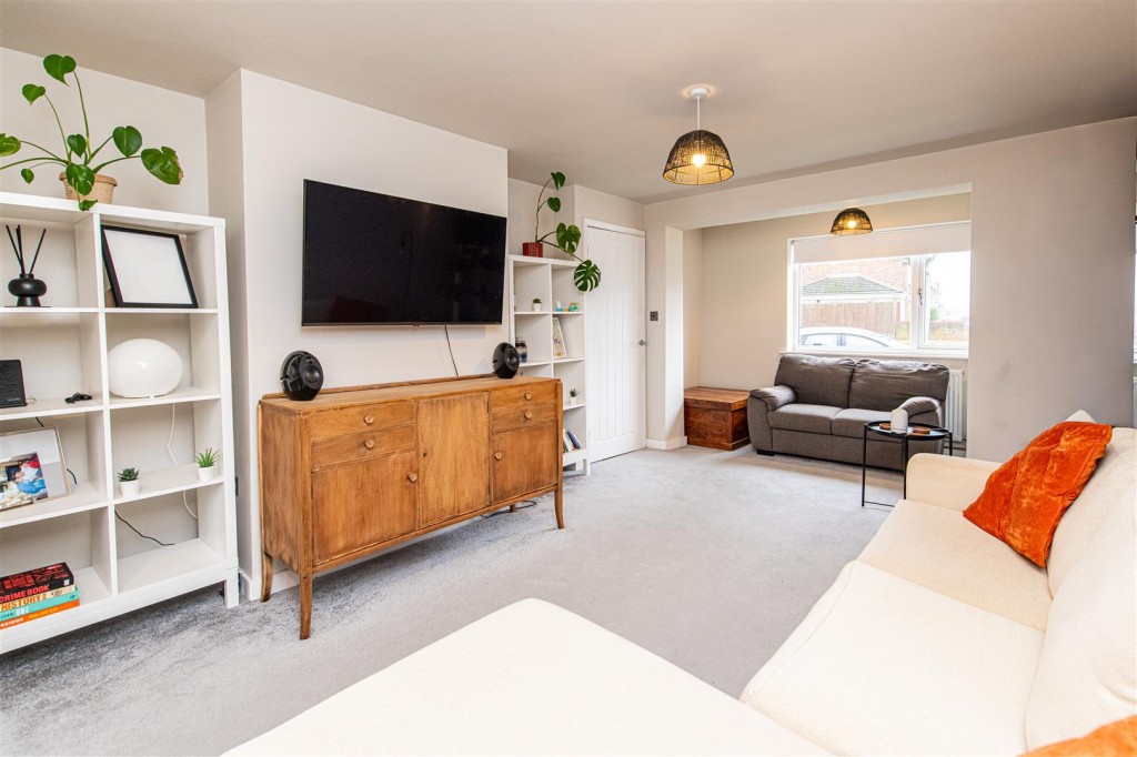 Images for Eastbourne Avenue, Corby EAID:oscarjamesapi BID:4