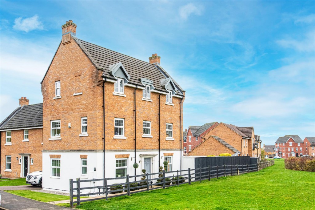 Images for Arden Close EAID:oscarjamesapi BID:4