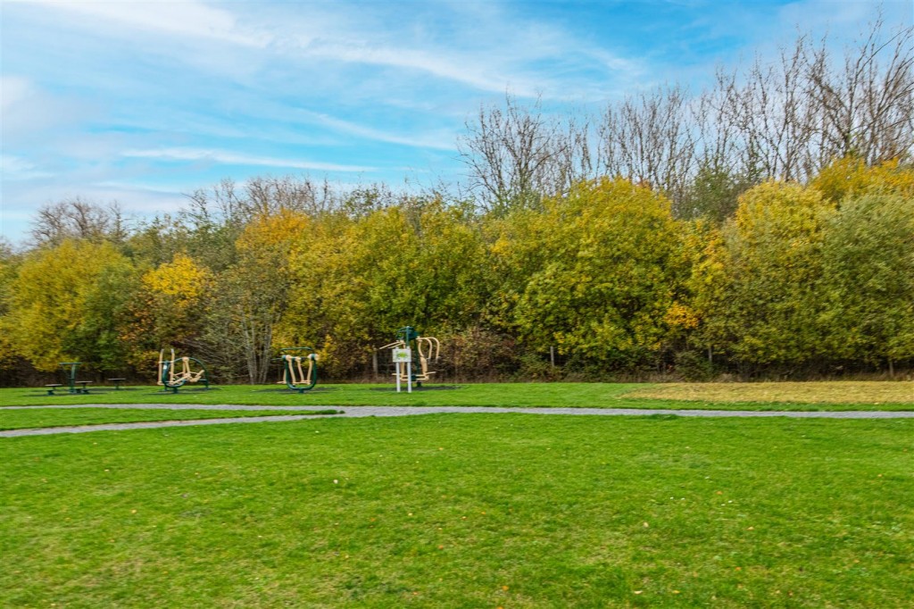 Images for Arden Close EAID:oscarjamesapi BID:4