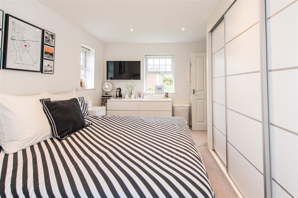 Images for Arden Close EAID:oscarjamesapi BID:4