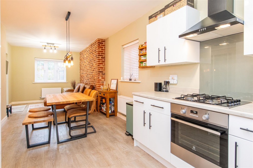 Images for Pianoforte Road, Roade, Northampton EAID:oscarjamesapi BID:1