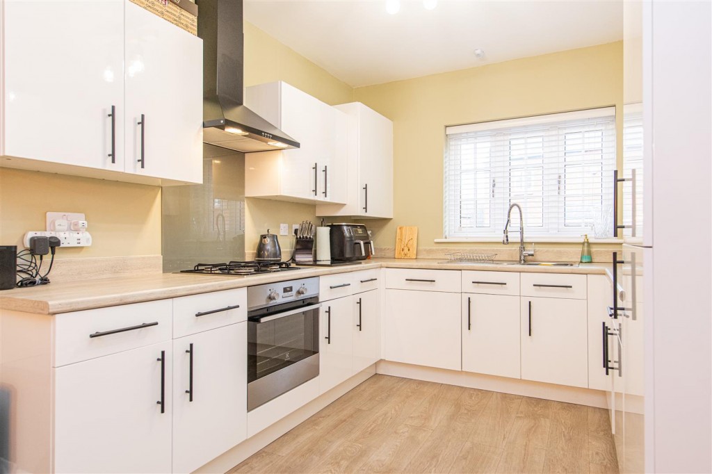 Images for Pianoforte Road, Roade, Northampton EAID:oscarjamesapi BID:1