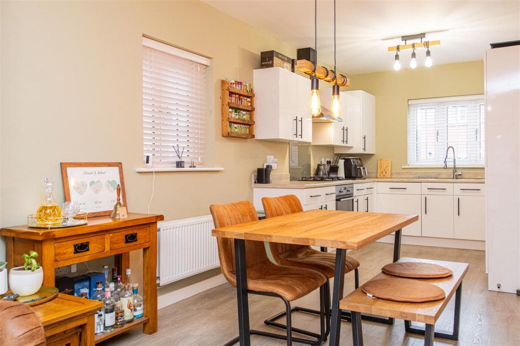 Images for Pianoforte Road, Roade, Northampton EAID:oscarjamesapi BID:1