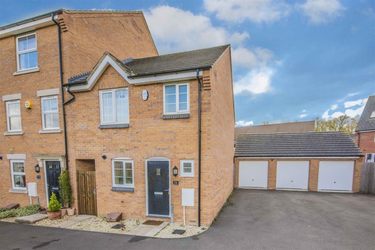 Clarendon Close, Little Stanion - EAID:oscarjamesapi, BID:4