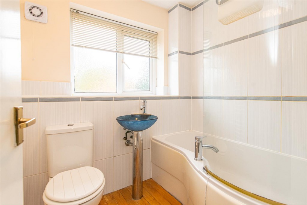 Images for Brambleside, Kettering EAID:oscarjamesapi BID:2