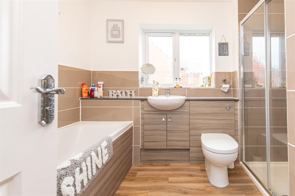 Images for Buttercup Road, Desborough, Kettering EAID:oscarjamesapi BID:2