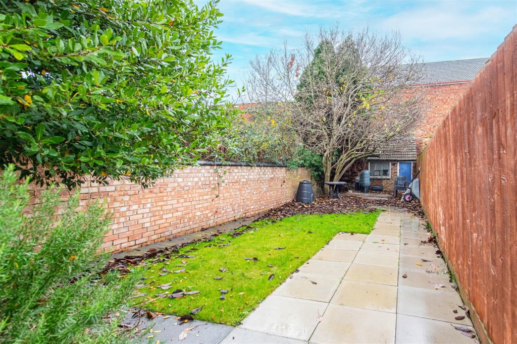 Images for Regent Street, Kettering EAID:oscarjamesapi BID:2