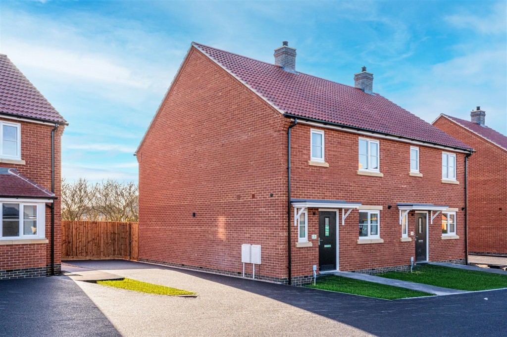 Images for Hayway, Off Honeysuckle Way, Raunds EAID:oscarjamesapi BID:3