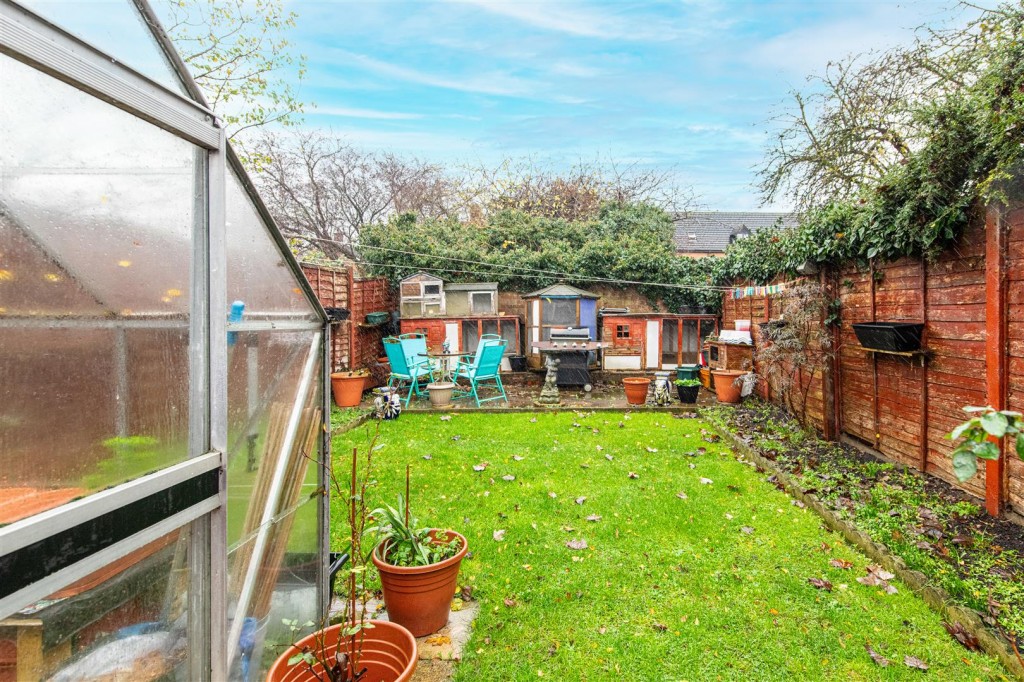 Images for Queen Street, Rushden EAID:oscarjamesapi BID:8