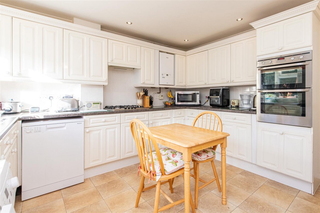 Images for Roman Way, Raunds EAID:oscarjamesapi BID:8