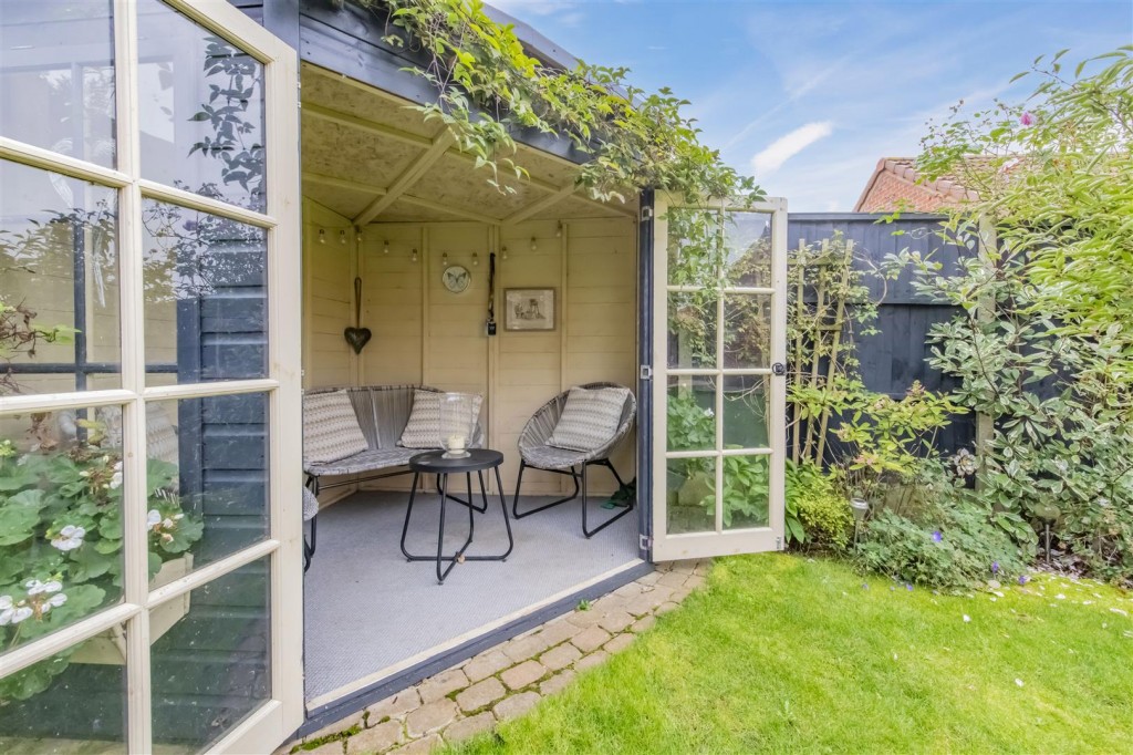 Images for Livingstone Road, Corby EAID:oscarjamesapi BID:4