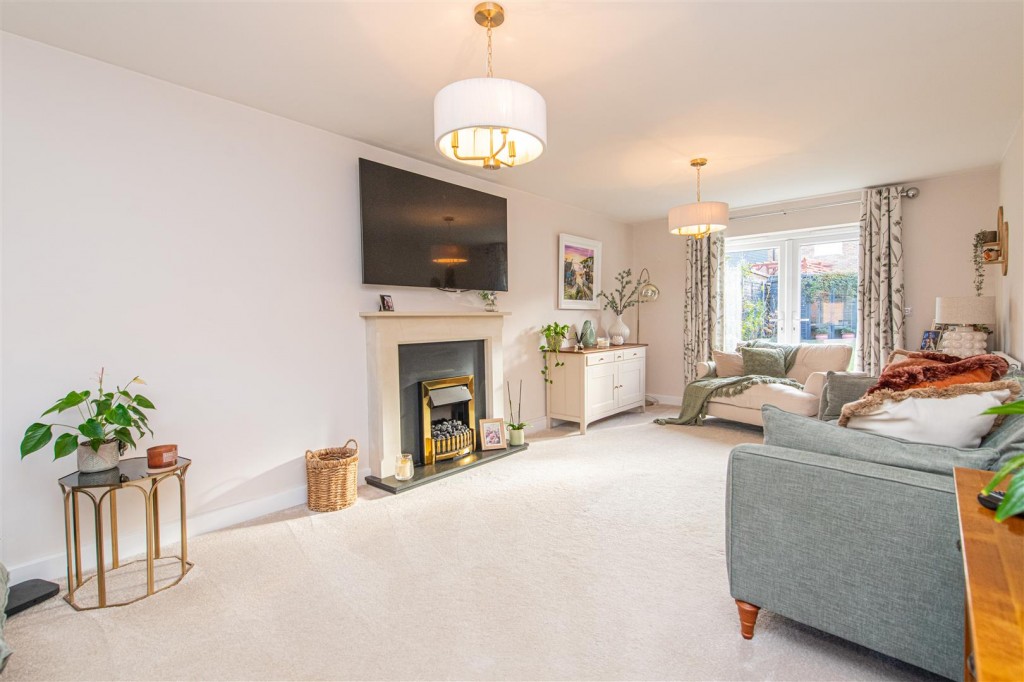 Images for Livingstone Road, Corby EAID:oscarjamesapi BID:4