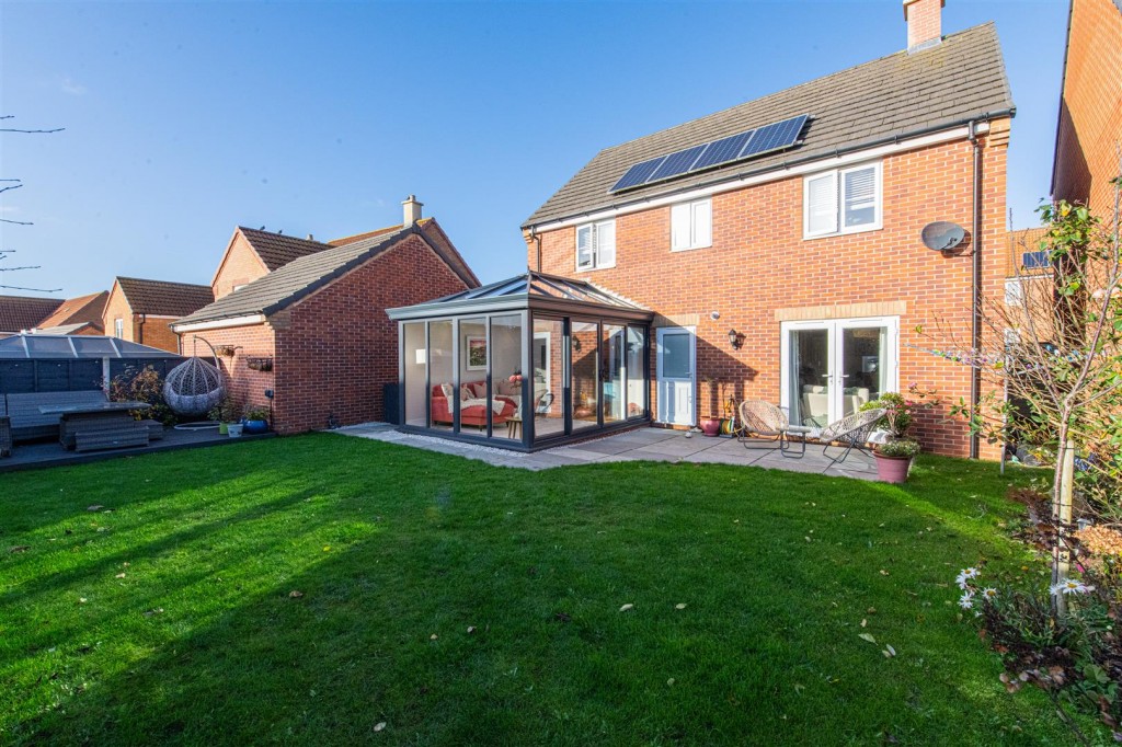 Images for Livingstone Road, Corby EAID:oscarjamesapi BID:4