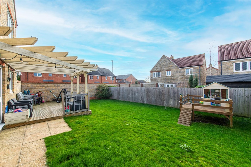 Images for Buttercup Close, Raunds EAID:oscarjamesapi BID:8