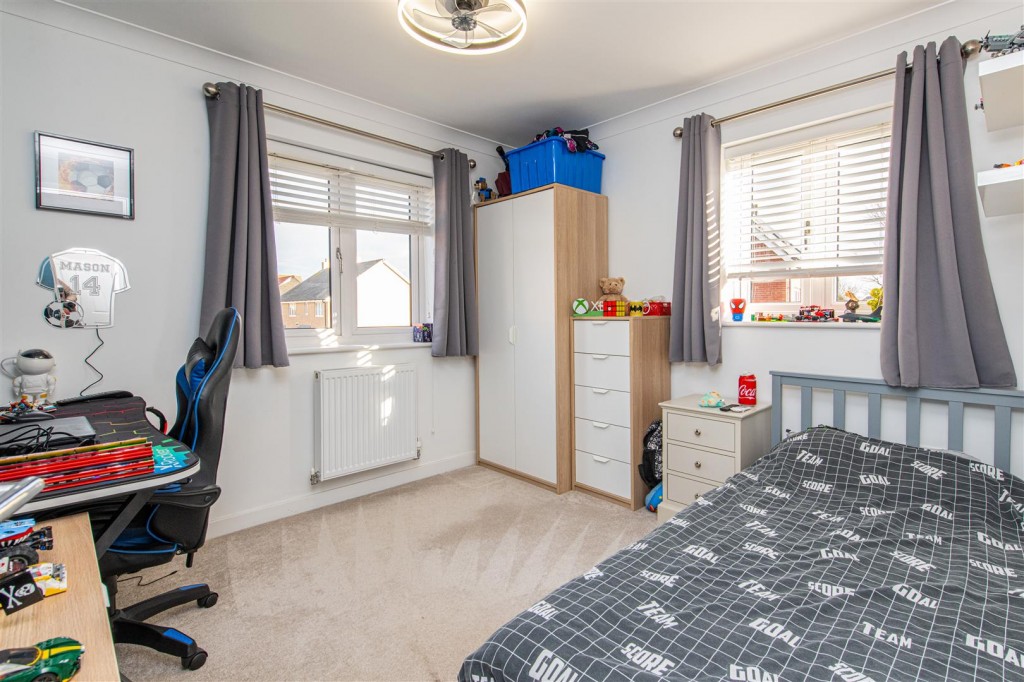 Images for Buttercup Close, Raunds EAID:oscarjamesapi BID:8