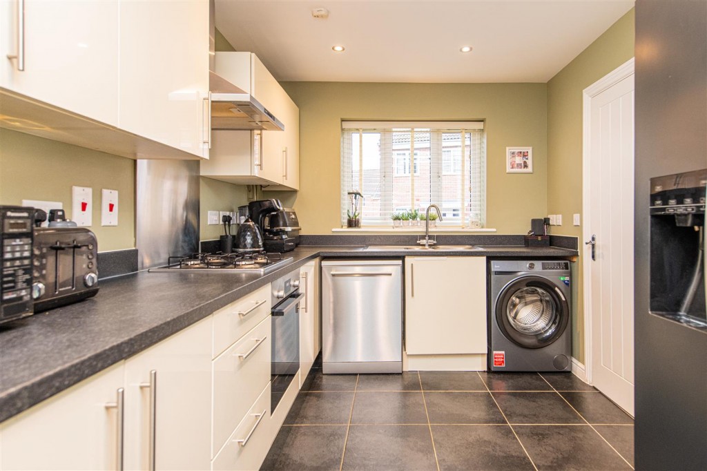 Images for Steeple Way, Rushden EAID:oscarjamesapi BID:8