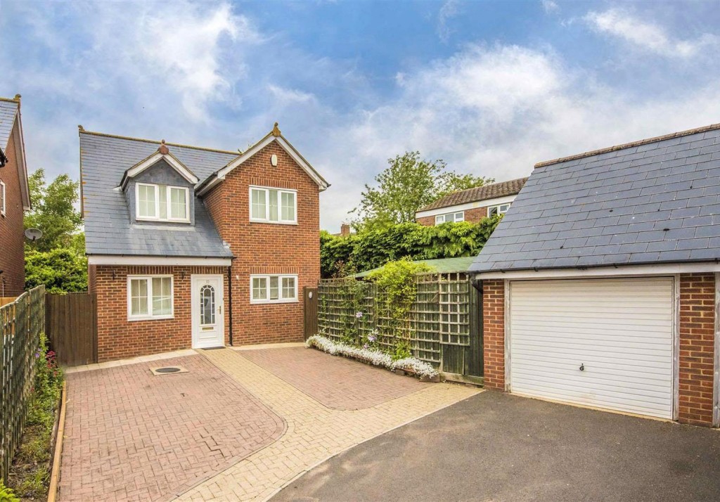 Images for Marlow Close, Rothwell, Kettering EAID:oscarjamesapi BID:2