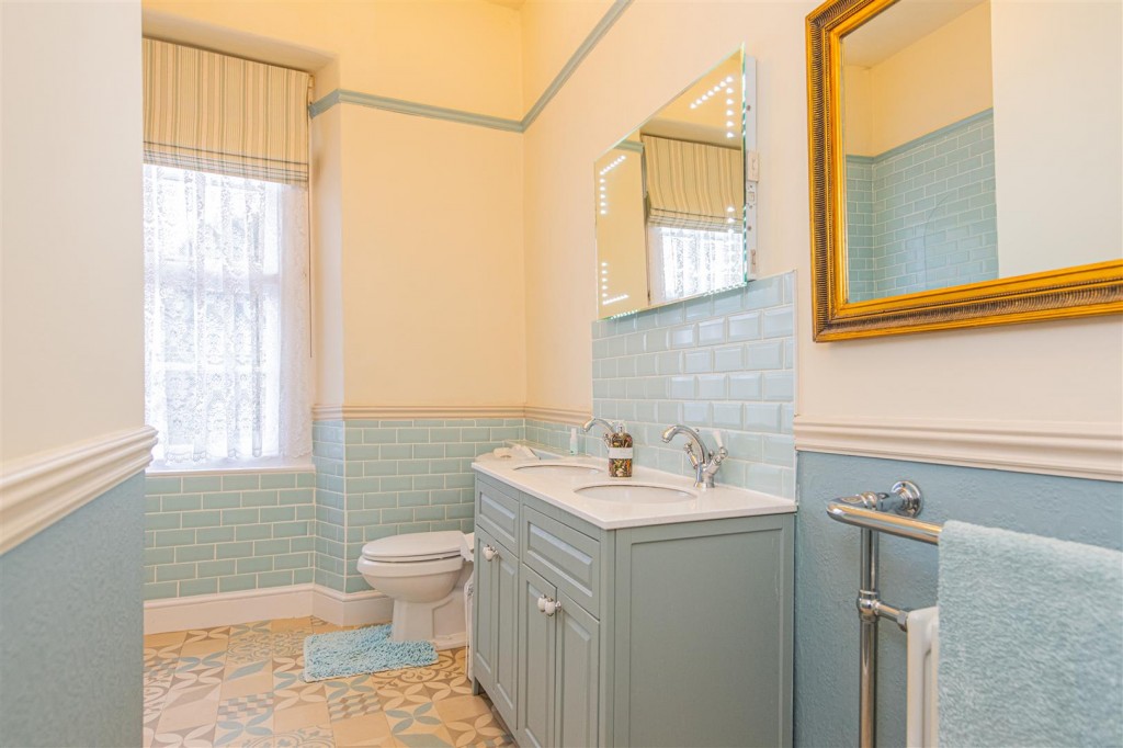 Images for Church Street, Finedon, Wellingborough EAID:oscarjamesapi BID:6