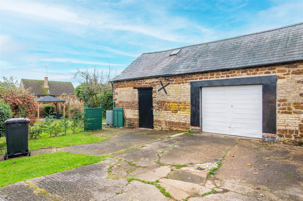 Images for Church Street, Finedon, Wellingborough EAID:oscarjamesapi BID:6