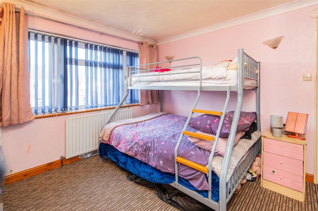 Images for Churchill Way, Burton Latimer EAID:oscarjamesapi BID:3