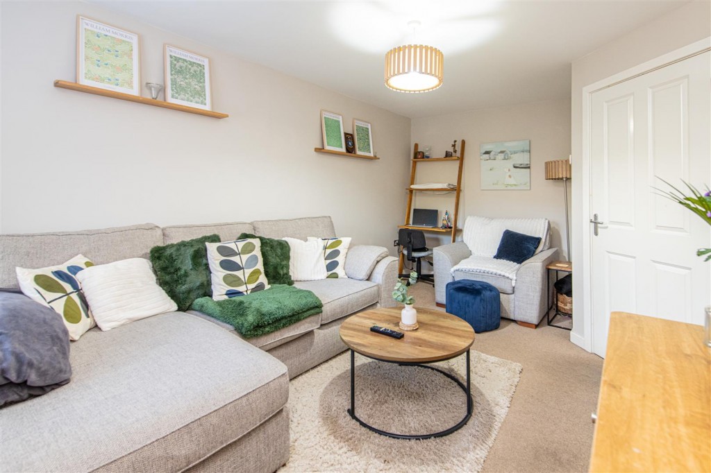 Images for Willow Way, Raunds EAID:oscarjamesapi BID:8